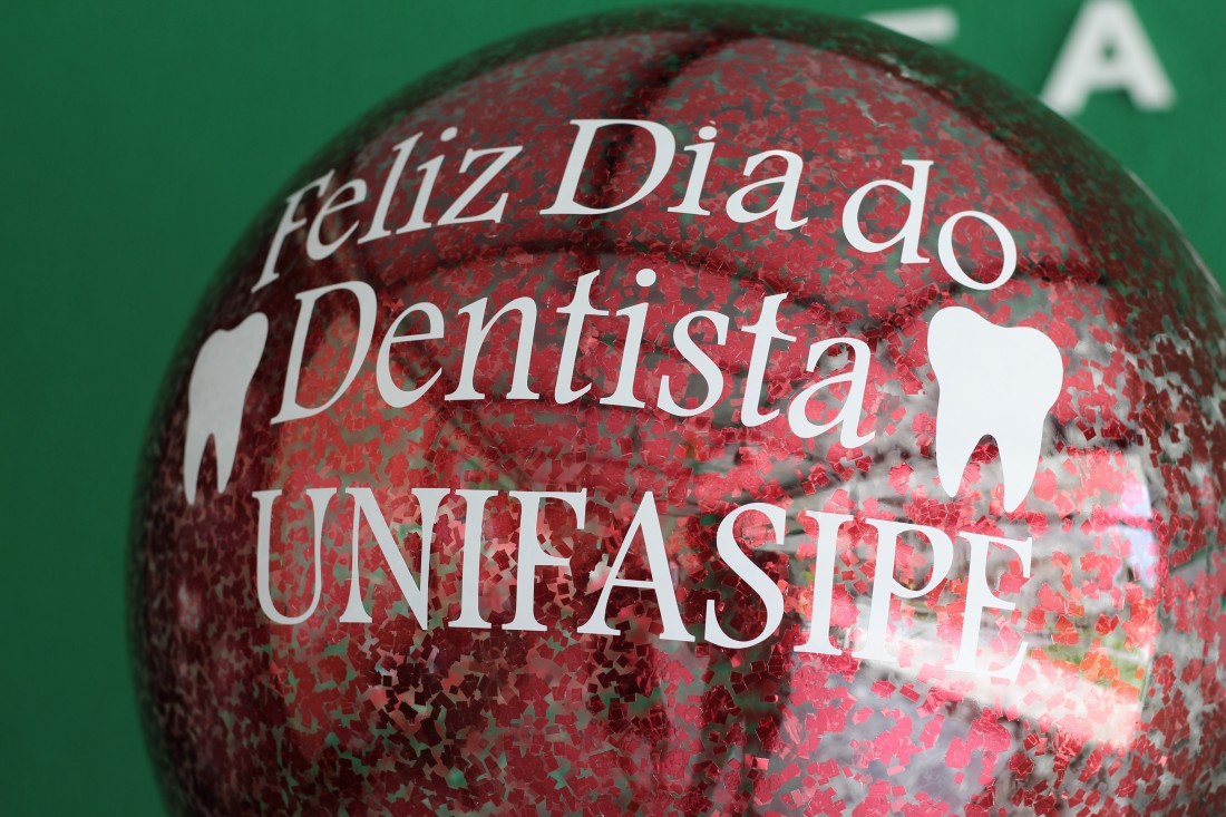 UNIFASIPE comemora o dia do dentista com festa